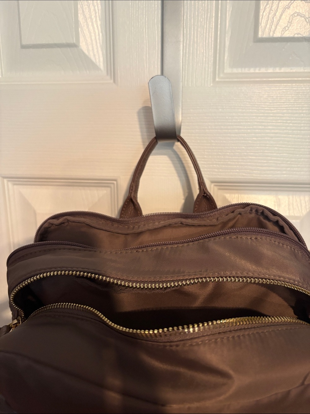 BNWT HAUTE HIPPIE Viral Brown Nylon Crossbody Backpack with Beige Strap - Picture 4 of 7
